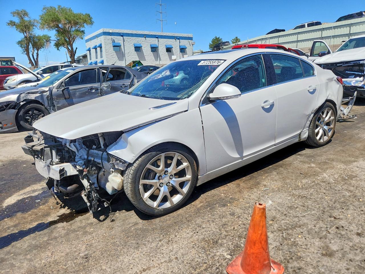 2G4GU5GX2H9151440 · 2017 BUICK REGAL