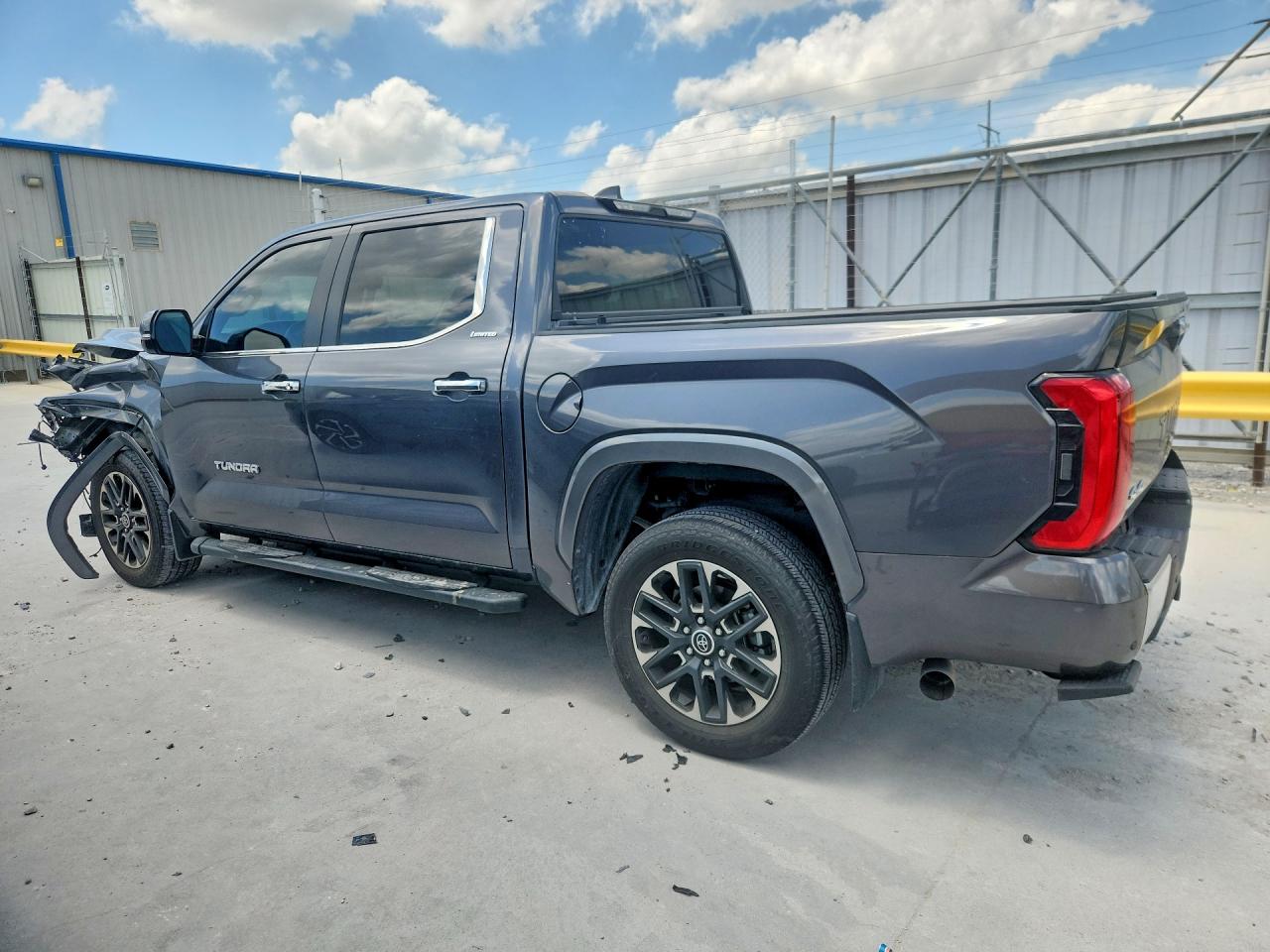 5TFJA5DB5RX202041 · 2024 TOYOTA TUNDRA · 2/13