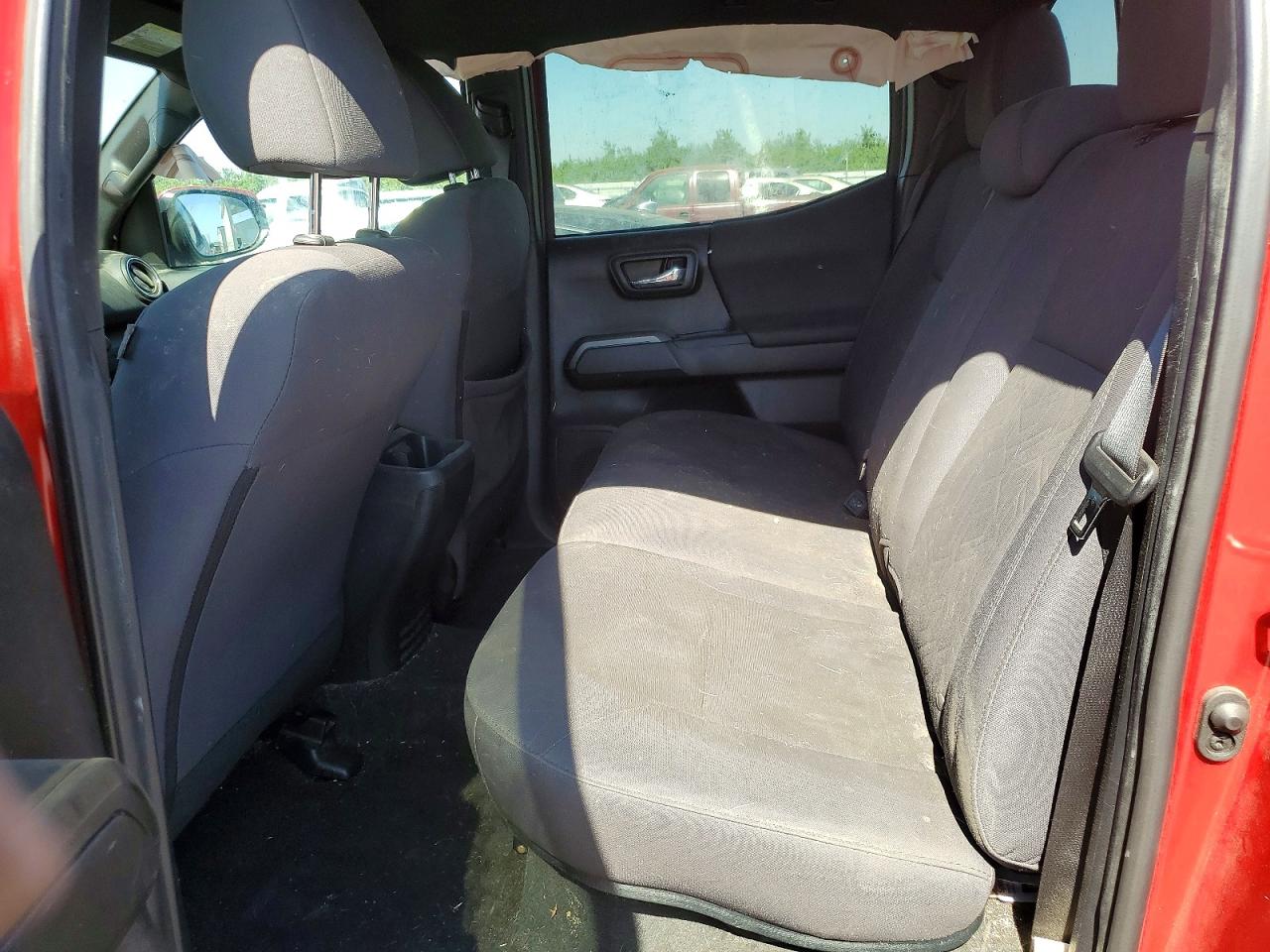 3TMCZ5ANXKM227643 · 2019 TOYOTA TACOMA · 10/12