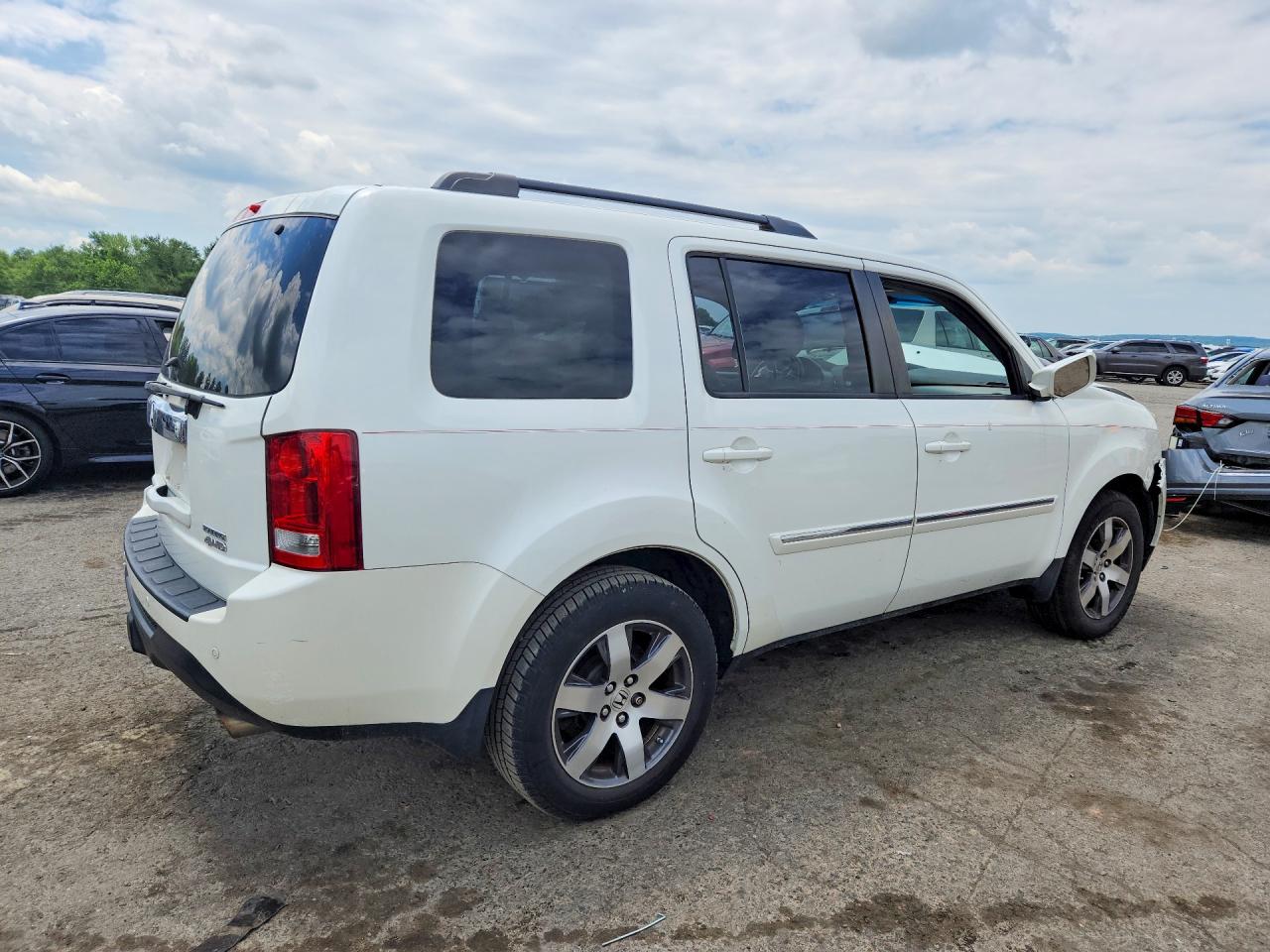 5FNYF4H98CB069763 · 2012 HONDA PILOT · 3/13