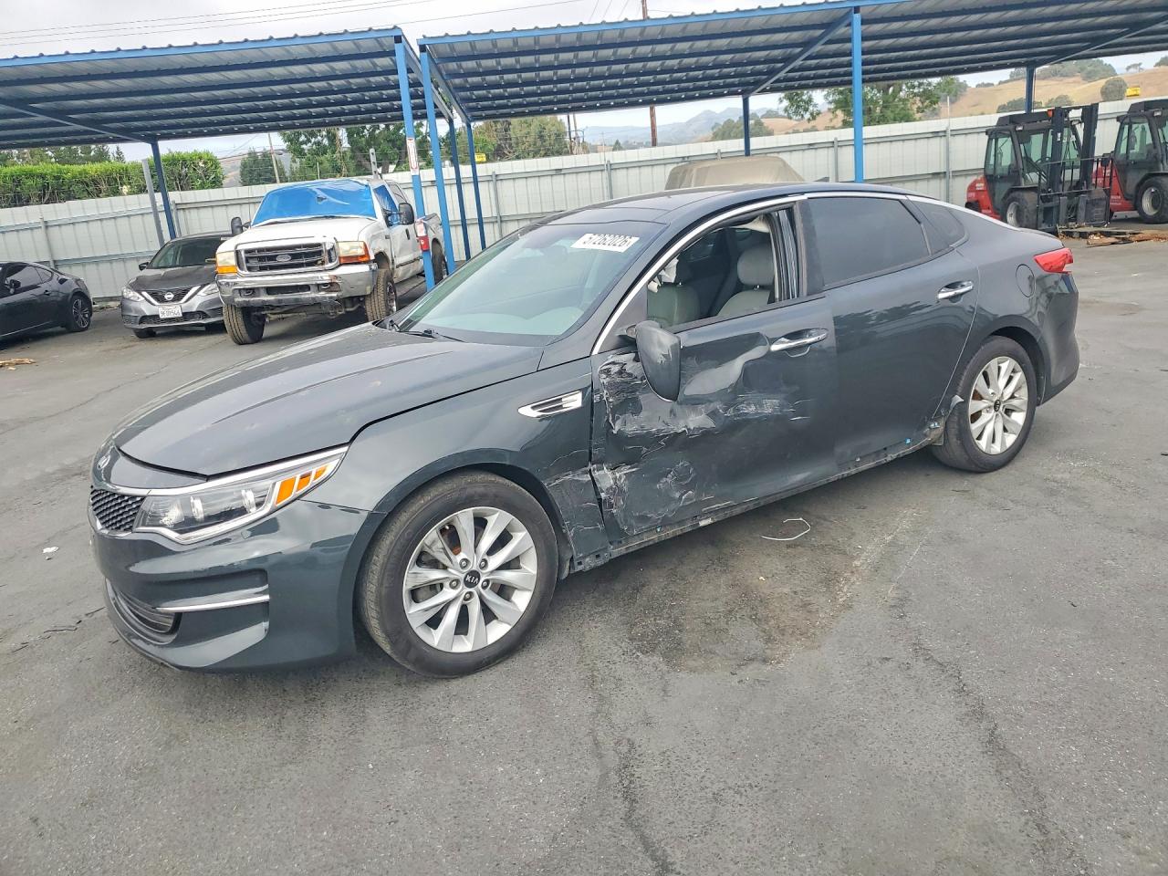 5XXGU4L37GG028077 · 2016 KIA OPTIMA