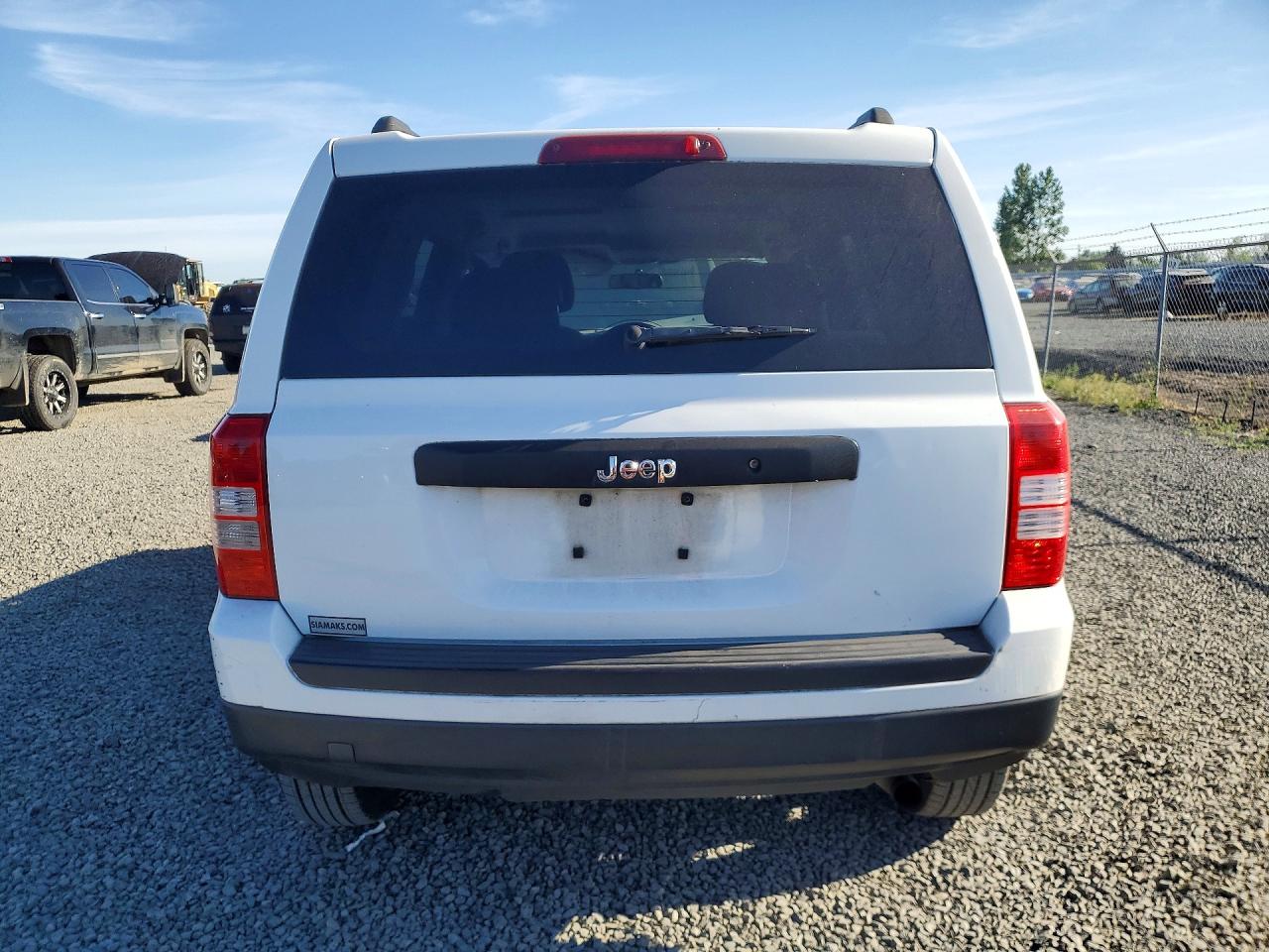 1C4NJPBA8ED890281 · 2014 JEEP PATRIOT · 6/13