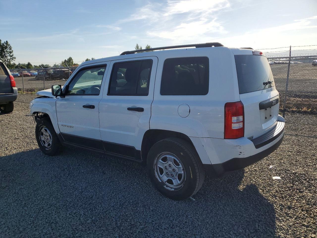 1C4NJPBA8ED890281 · 2014 JEEP PATRIOT · 2/13