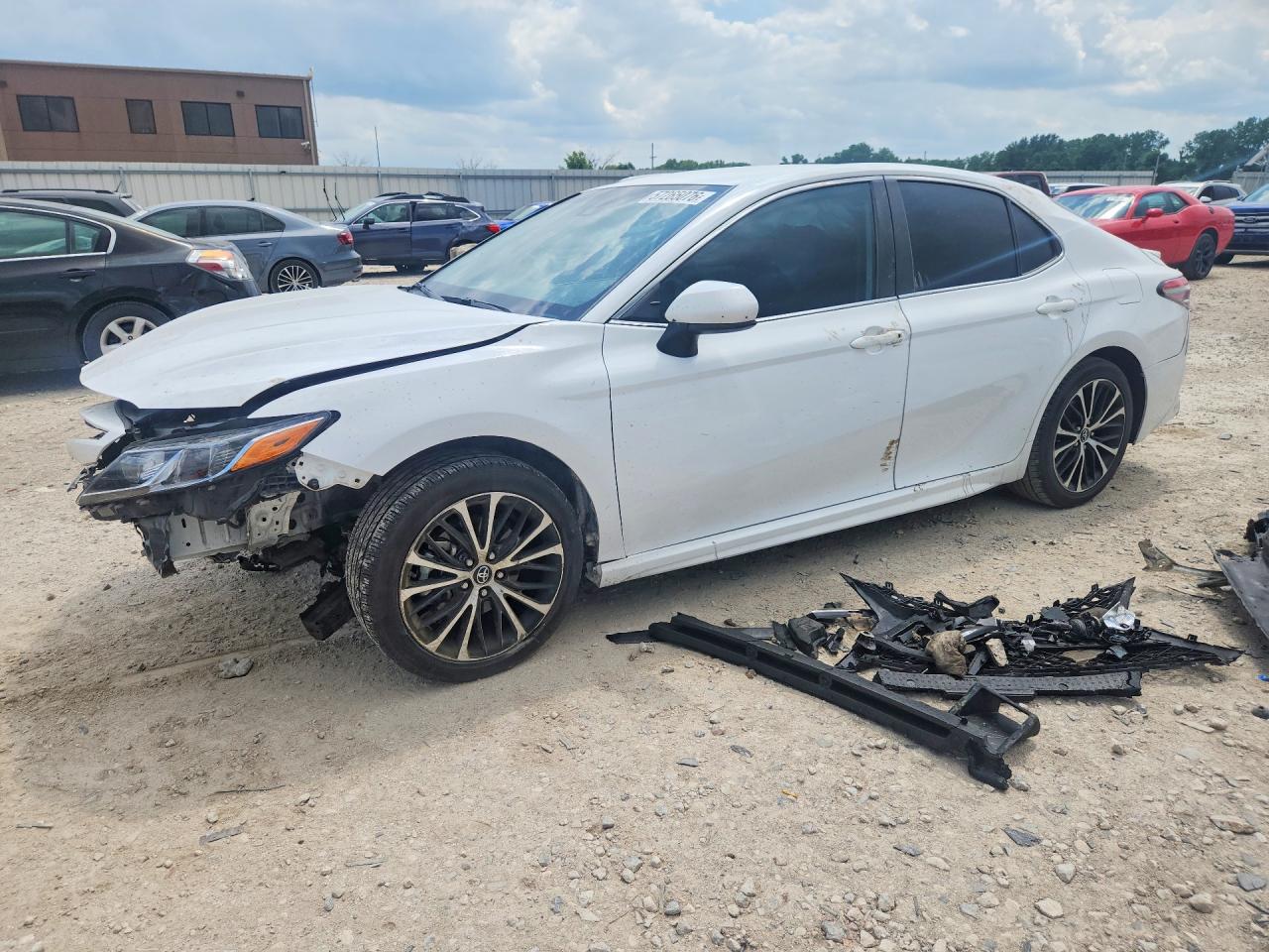 4T1B11HK6KU802996 · 2019 TOYOTA CAMRY