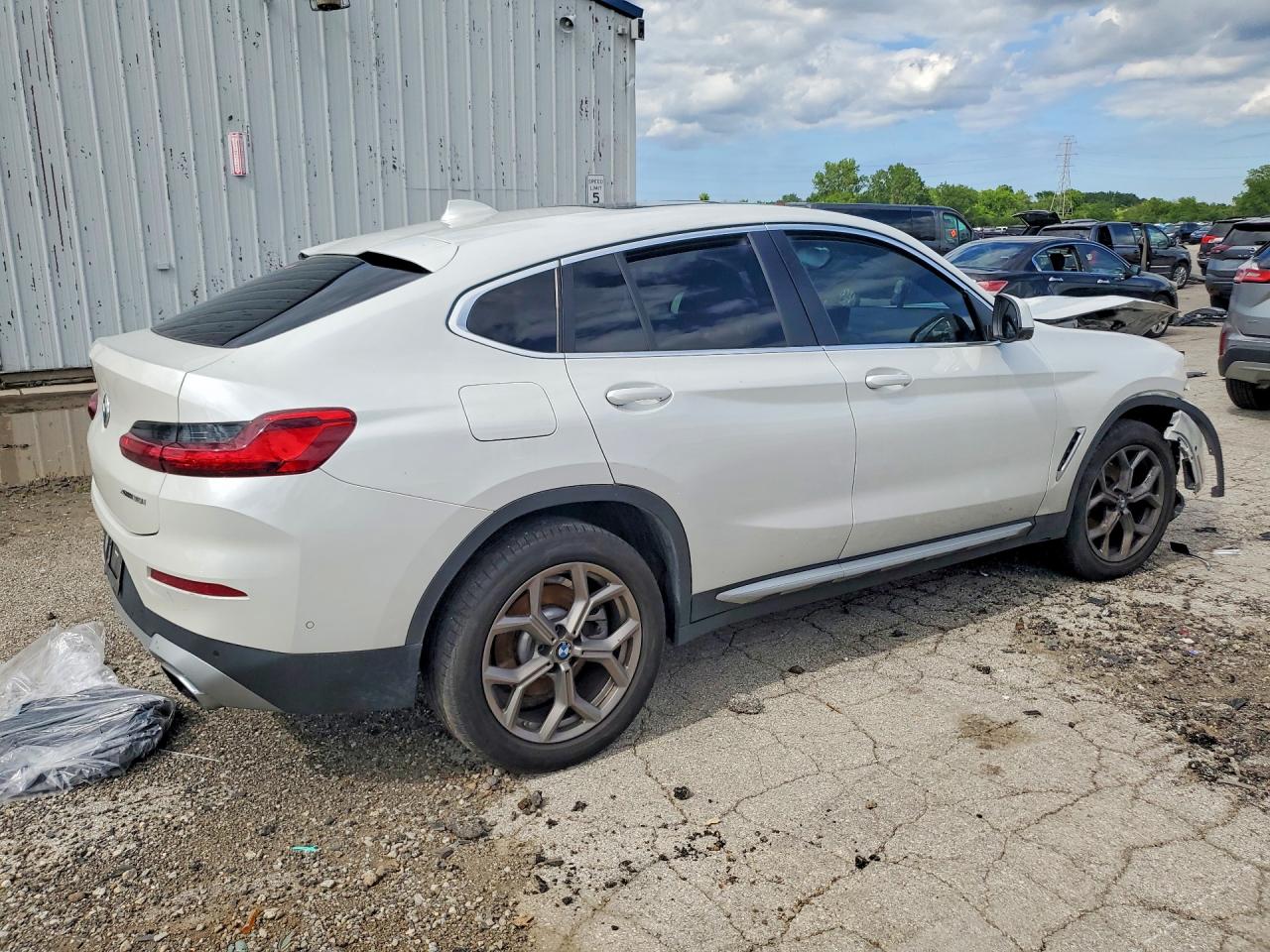 5UX33DT02N9J82003 · 2022 BMW X4 · 3/13