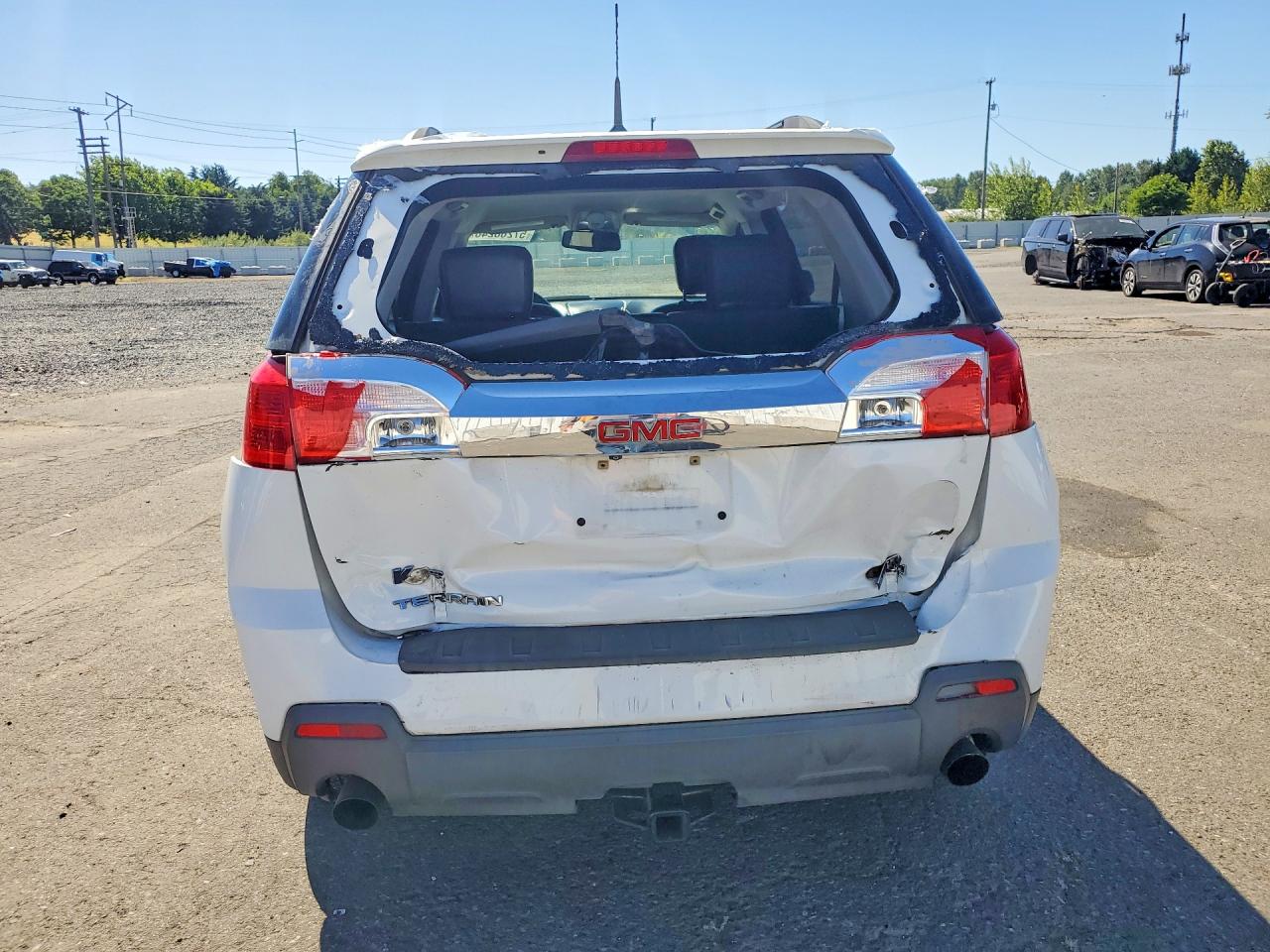 2CTFLUE57B6207156 · 2011 GMC TERRAIN · 6/12