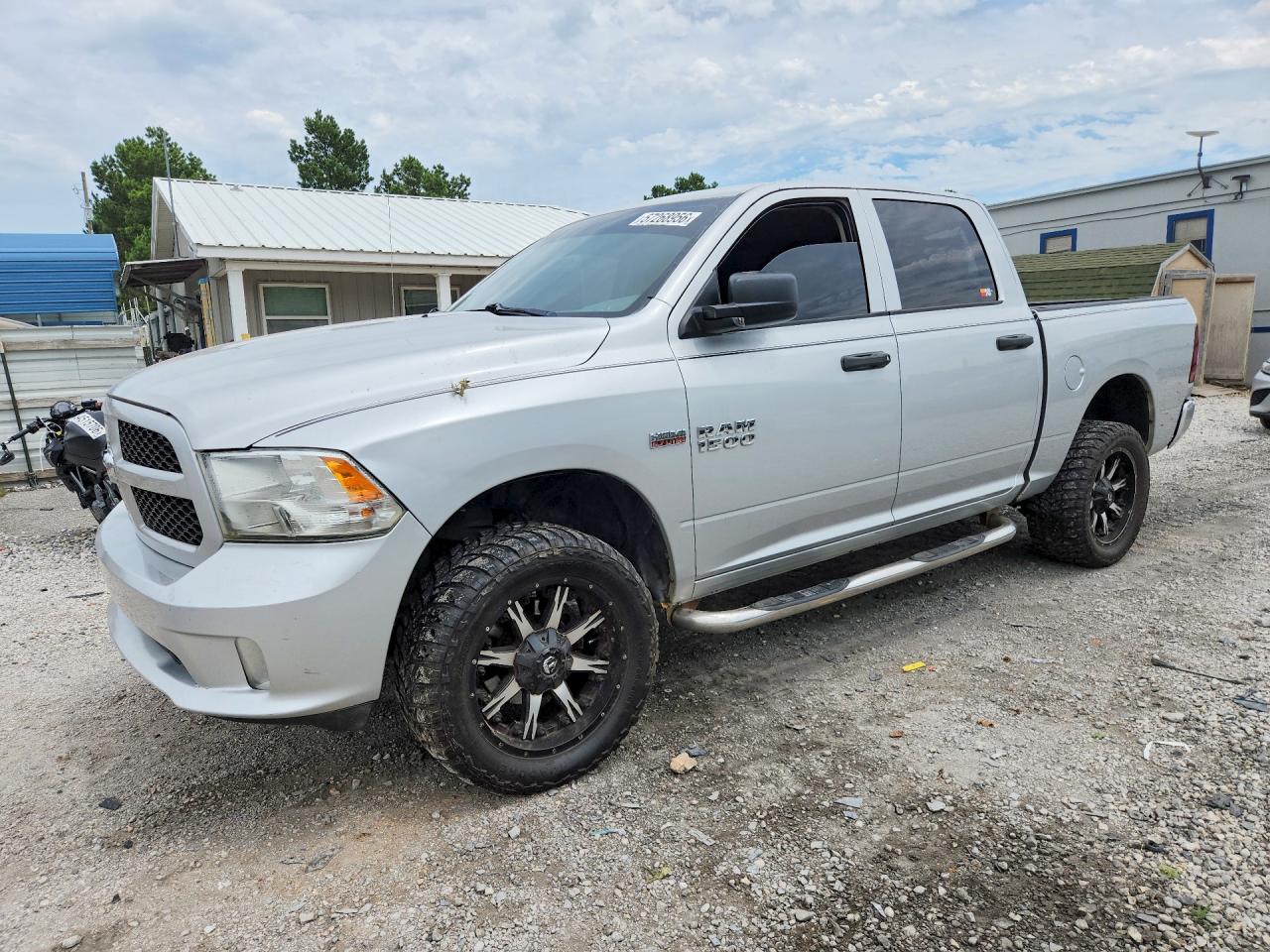 1C6RR7KT5DS595815 · 2013 RAM 1500