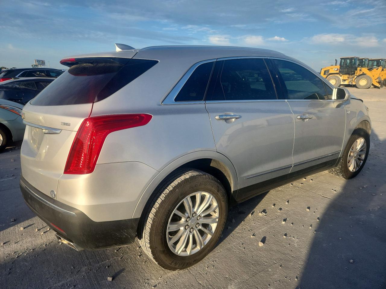 1GYKNARS6KZ266720 · 2019 CADILLAC XT5 · 3/11