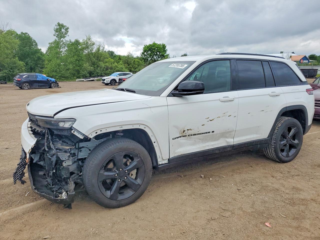 1C4RJHBG3R8559120 · 2024 JEEP GRAND CHEROKEE