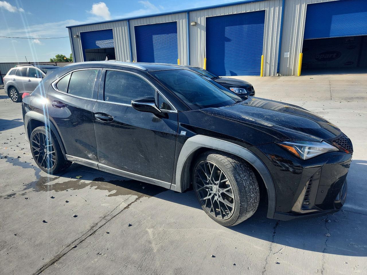 JTHY3JBH0K2002355 · 2019 LEXUS UX · 4/13