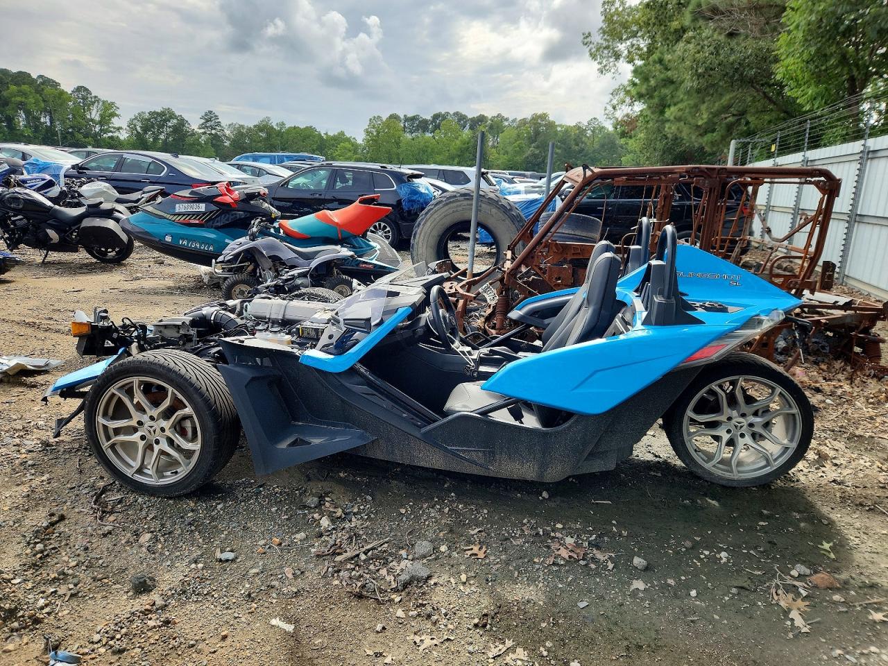 57XAAPHD9N8151498 · 2022 POLARIS SLINGSHOT · 3/9