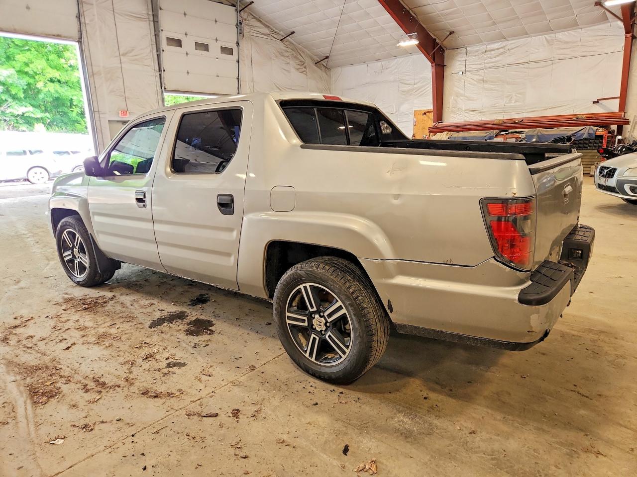 5FPYK1F73EB006415 · 2014 HONDA RIDGELINE · 2/12