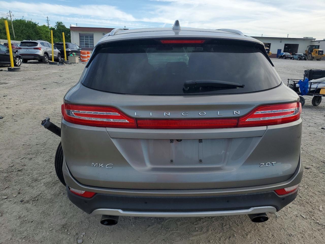 5LMCJ3C94HUL07674 · 2017 LINCOLN MKC · 6/13