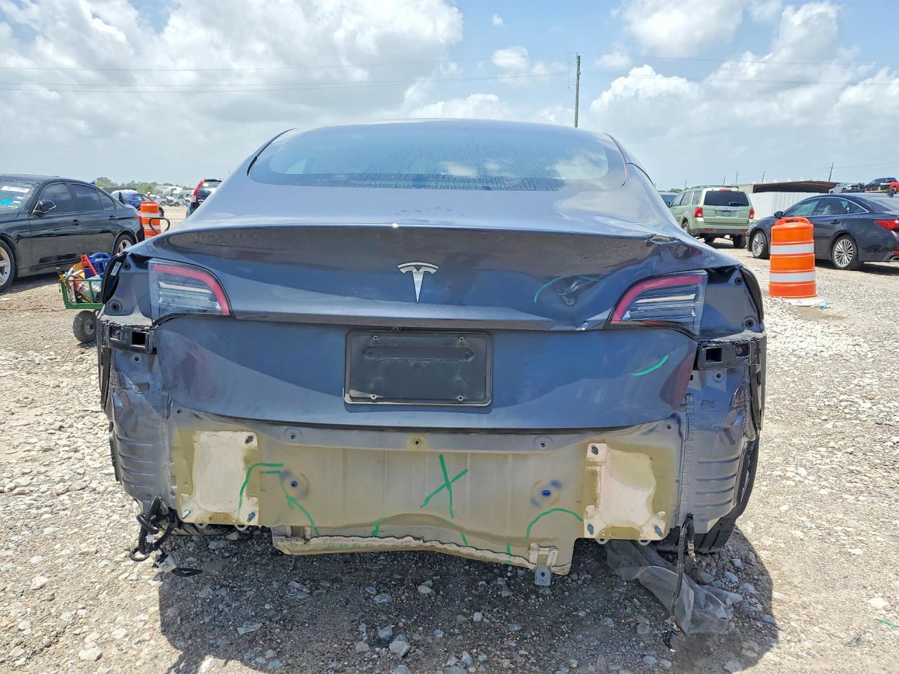 5YJ3E1EA3PF585271 · 2023 TESLA MODEL 3 · 6/13