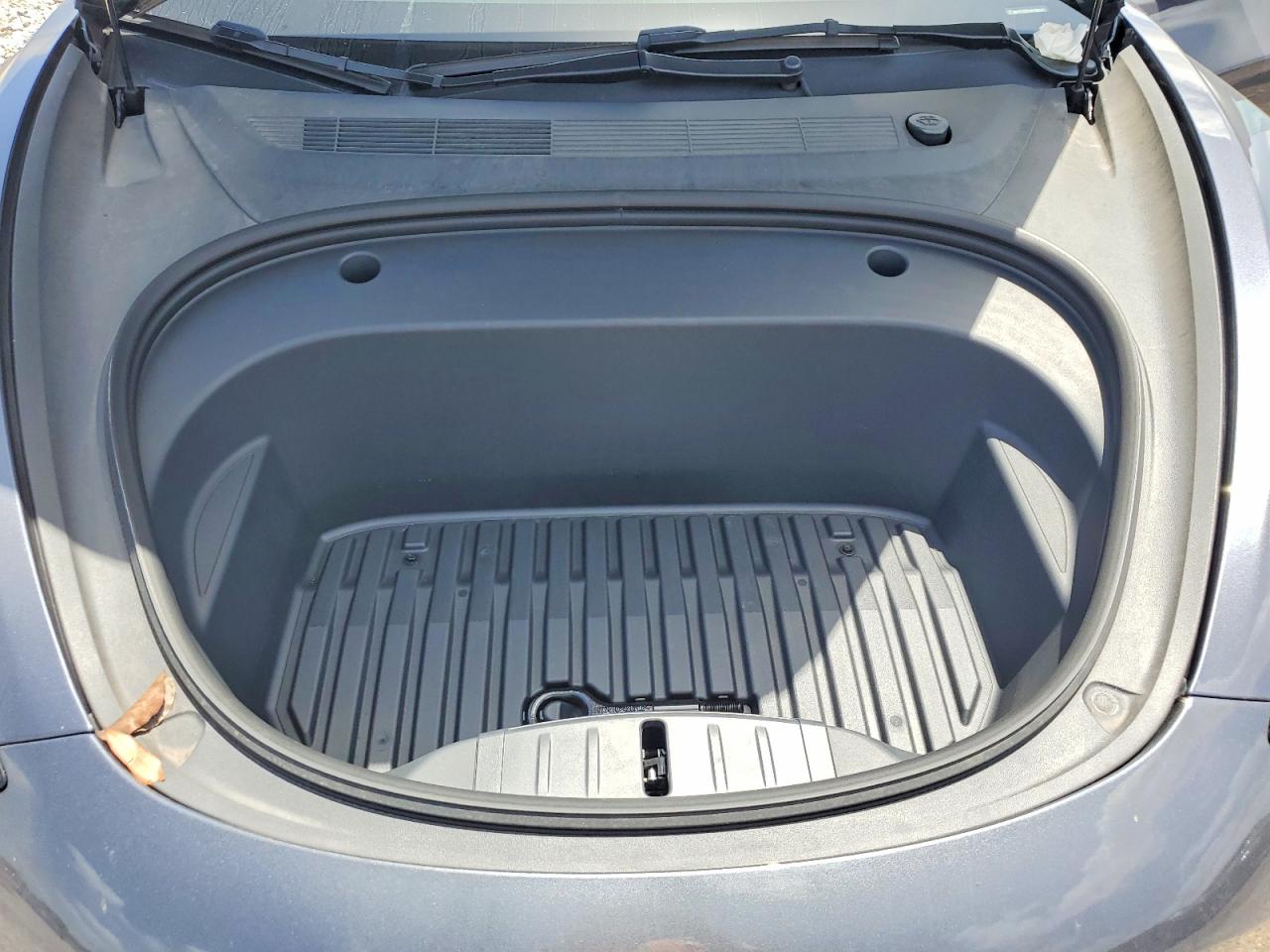 5YJ3E1EA3PF585271 · 2023 TESLA MODEL 3 · 11/13