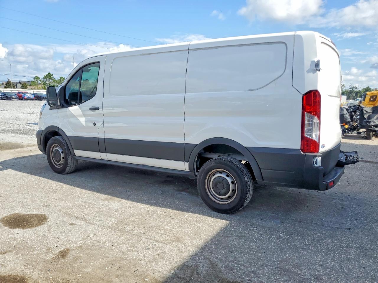 1FTBR1Y8XRKB84945 · 2024 FORD TRANSIT · 2/12