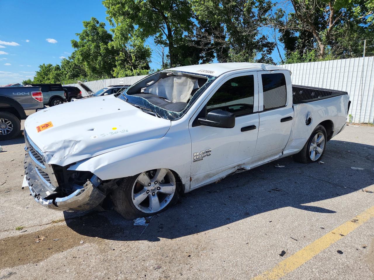 1C6RR7GG2RS156350 · 2024 RAM 1500 CLASSIC