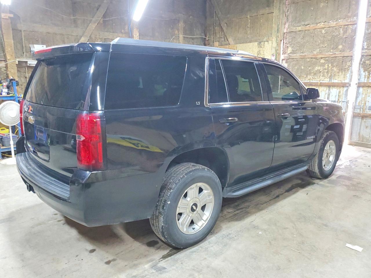 1GNSKBKC4KR332423 · 2019 CHEVROLET TAHOE · 3/13