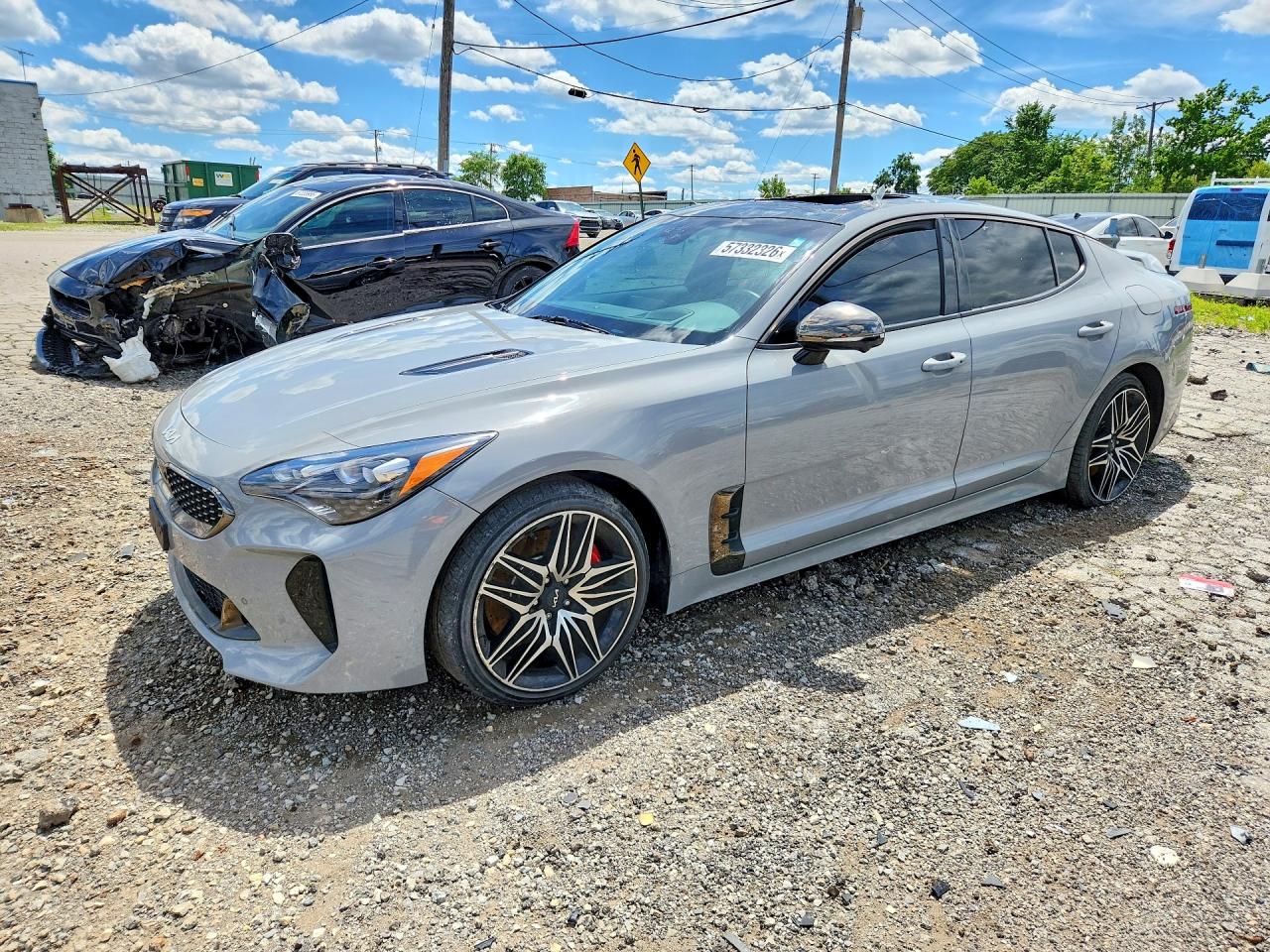KNAE55LC4N6105166 · 2022 KIA STINGER