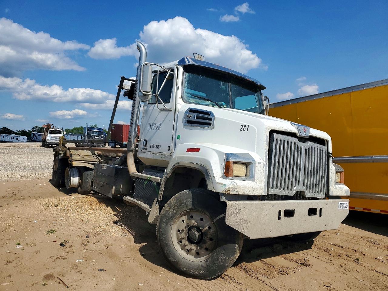 5KKHAVDV3GLHJ0300 · 2016 WESTERN STAR/AUTO CAR CONVENTIONAL