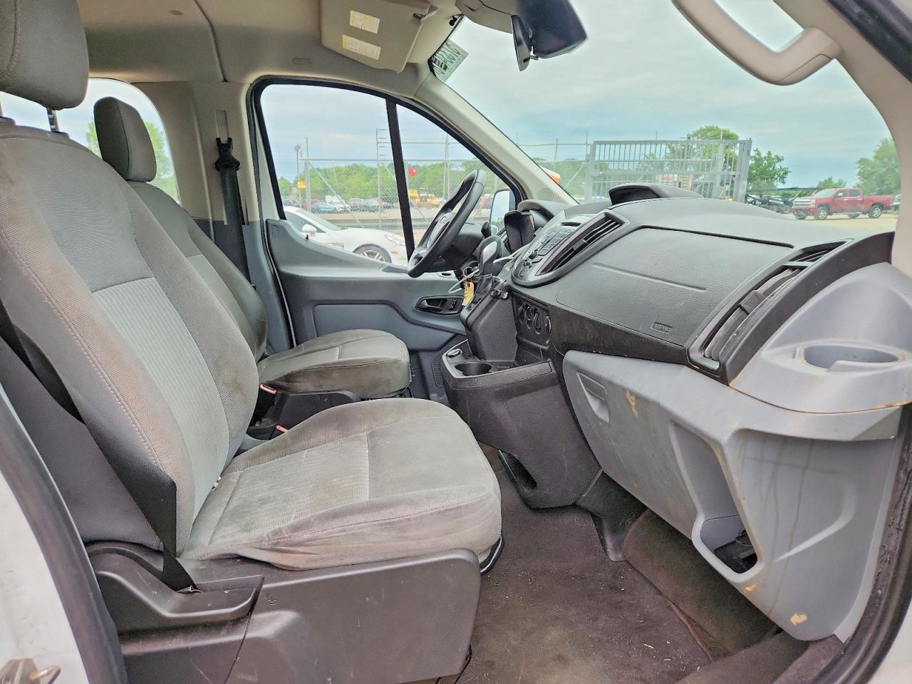 1FBZX2ZM9HKA72632 · 2017 FORD TRANSIT · 5/10