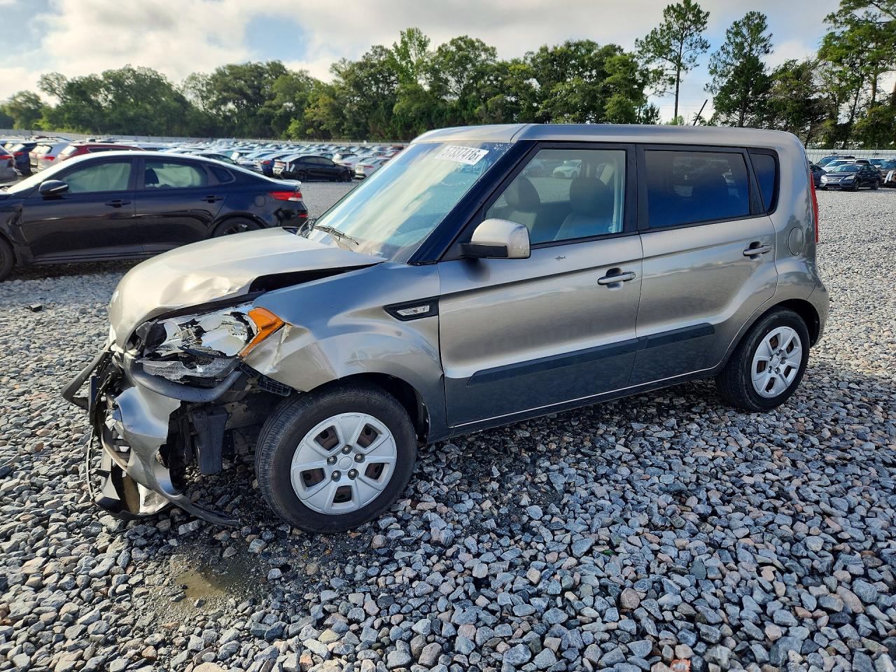 KNDJT2A52D7494182 · 2013 KIA SOUL