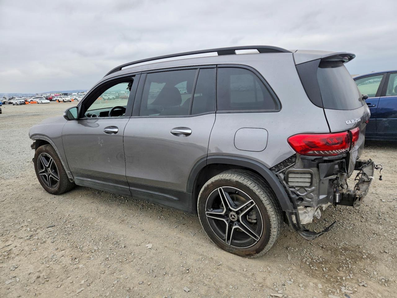 W1N4M4GB1PW278734 · 2023 MERCEDES-BENZ GLB · 2/14