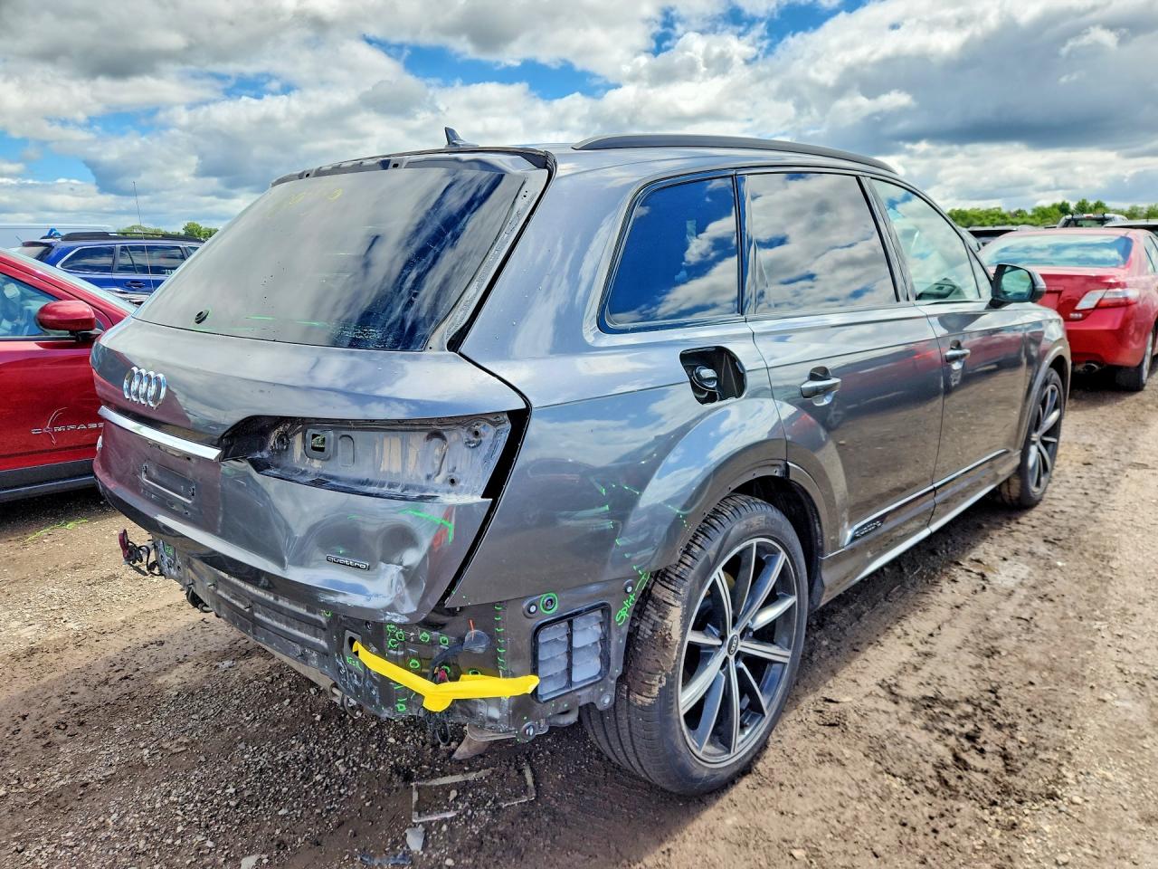 WA1VXAF79MD020381 · 2021 AUDI Q7 · 3/12