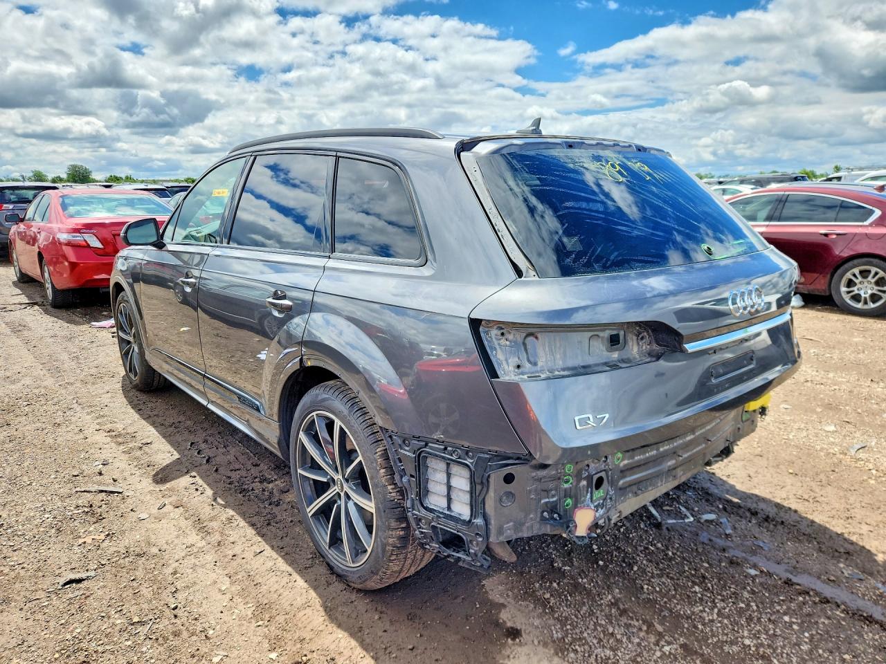 WA1VXAF79MD020381 · 2021 AUDI Q7 · 2/12