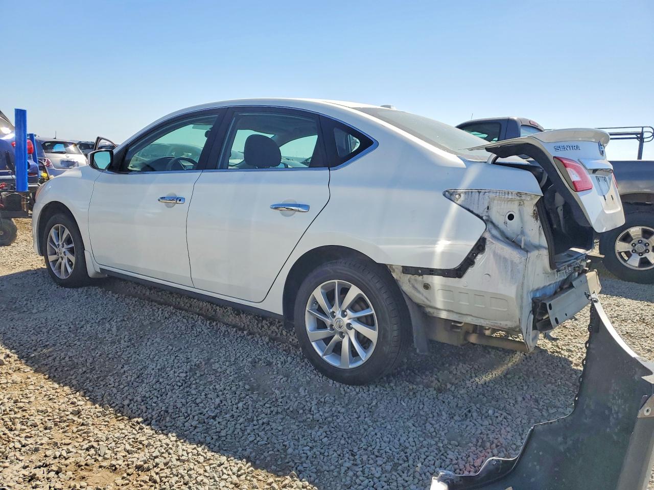 3N1AB7AP2FY326757 · 2015 NISSAN SENTRA · 2/13