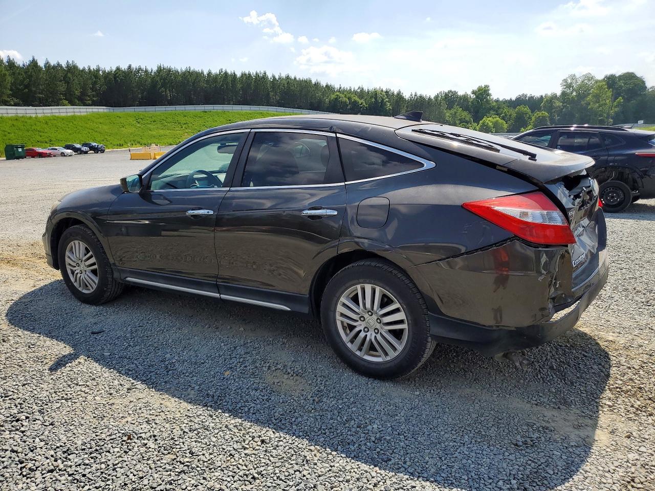 5J6TF3H32EL000061 · 2014 HONDA CROSSTOUR EX · 2/13