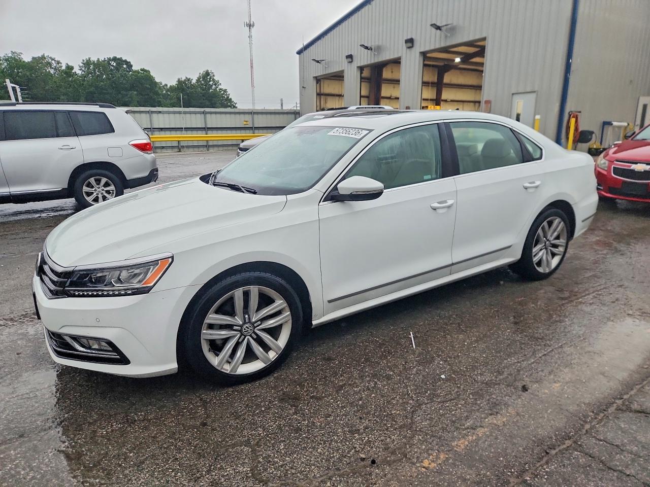 1VWGT7A30HC004967 · 2017 VOLKSWAGEN PASSAT