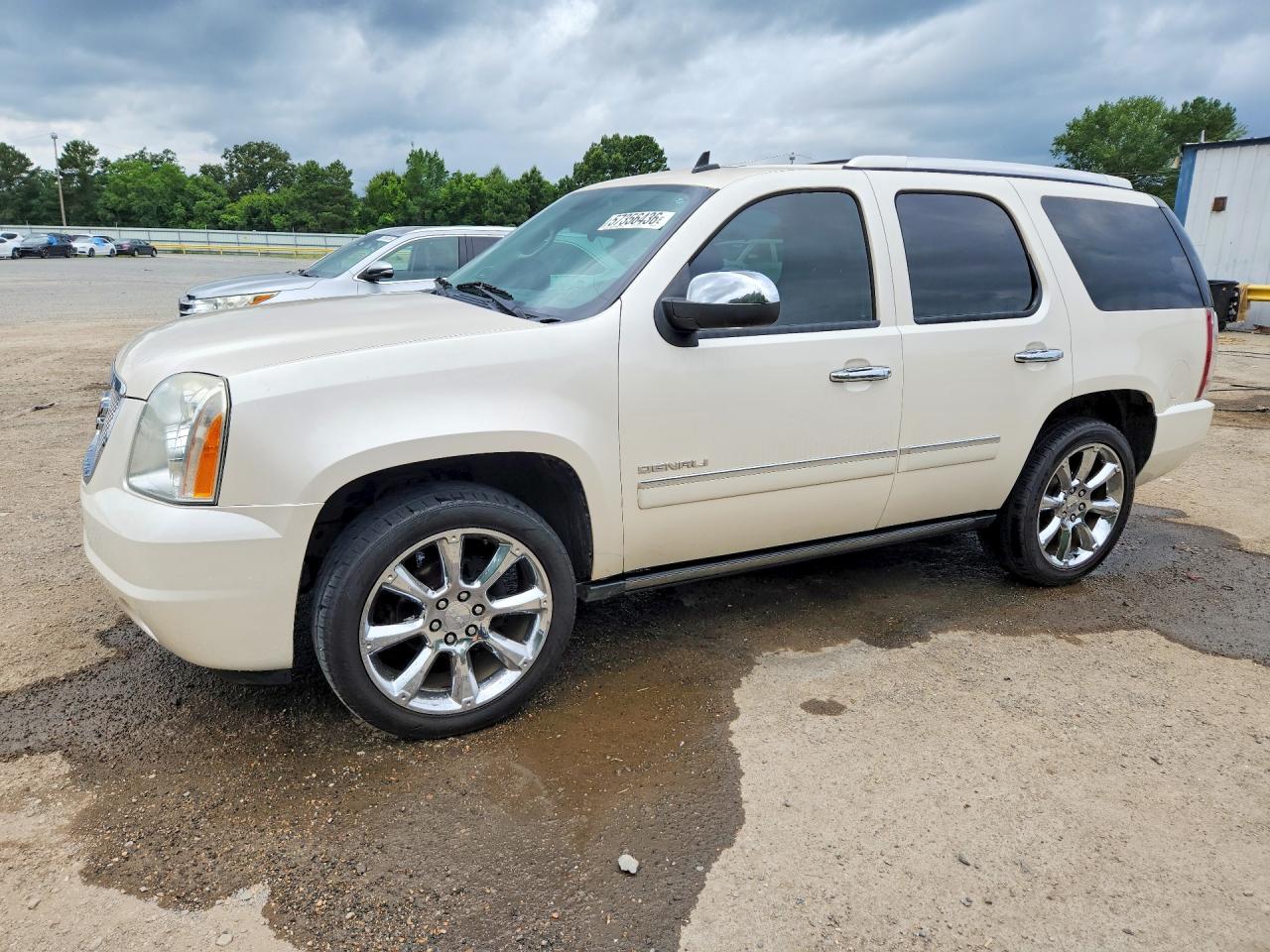 1GKS1EEF1DR118774 · 2013 GMC YUKON