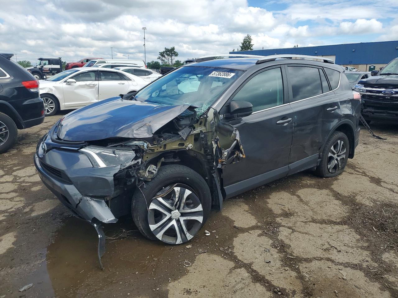 2T3BFREV2GW529486 · 2016 TOYOTA RAV4