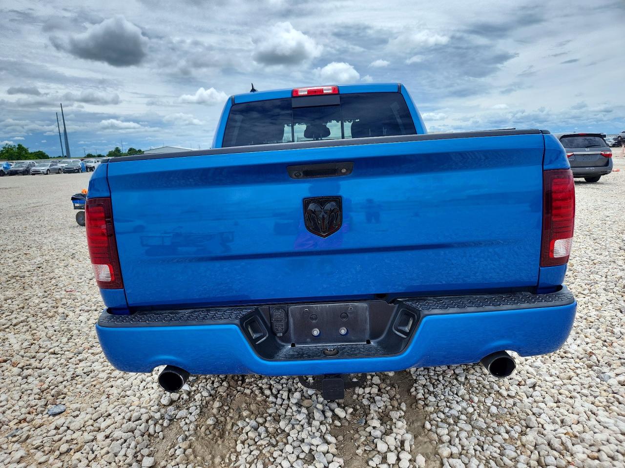 1C6RR6MT8JS195668 · 2018 RAM 1500 · 6/12