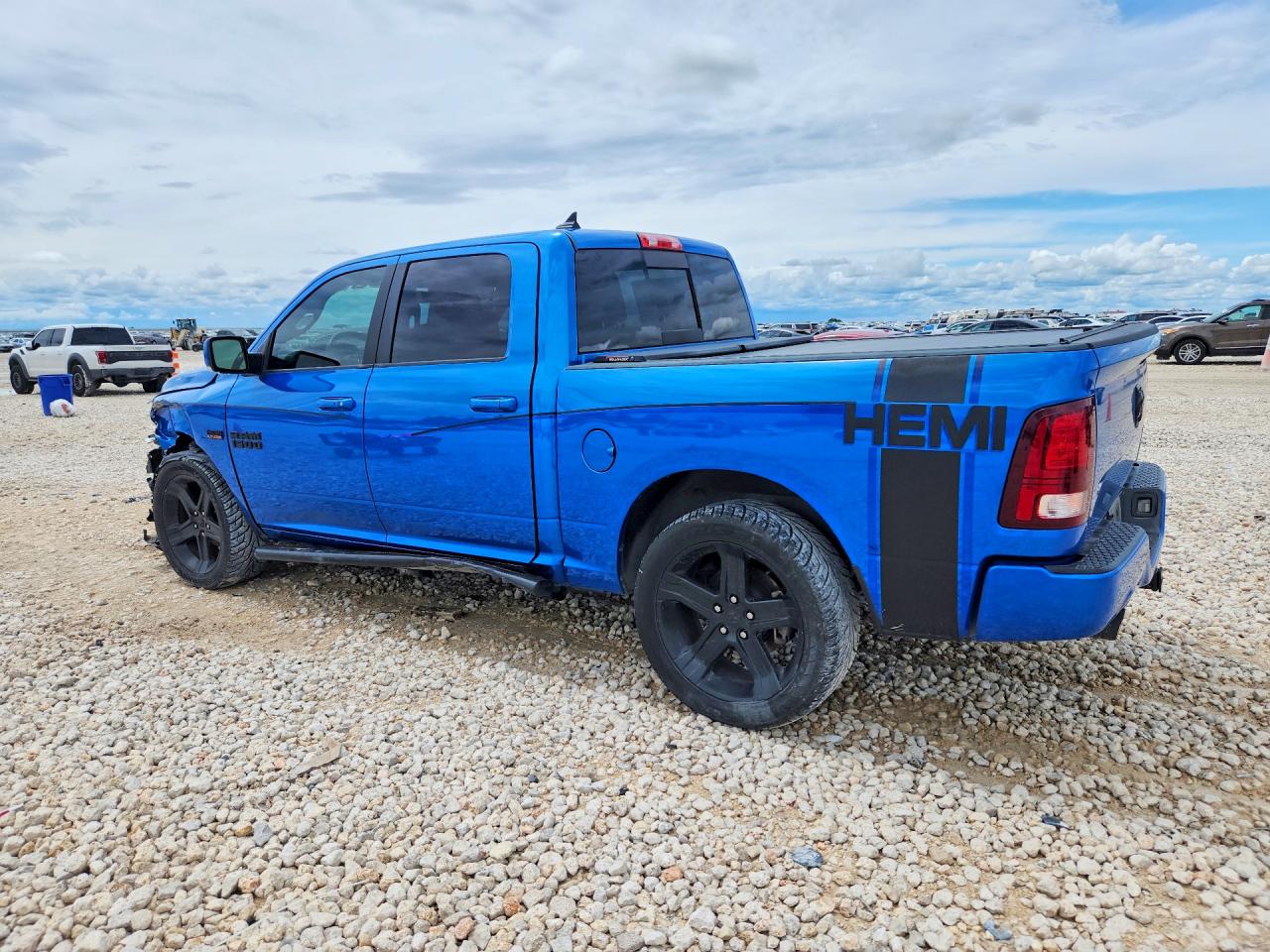 1C6RR6MT8JS195668 · 2018 RAM 1500 · 2/12