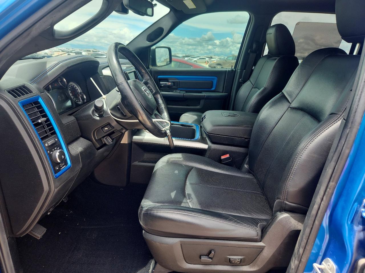 1C6RR6MT8JS195668 · 2018 RAM 1500 · 7/12