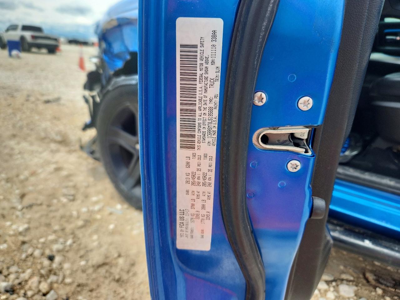 1C6RR6MT8JS195668 · 2018 RAM 1500 · 12/12
