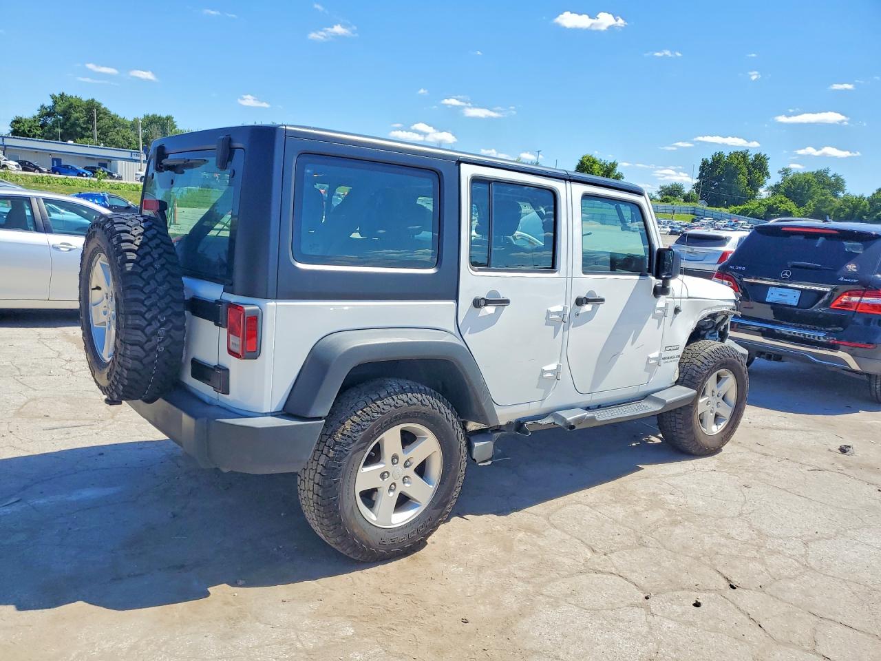 1C4BJWDG3GL170989 · 2016 JEEP WRANGLER UNLIMITED · 3/12