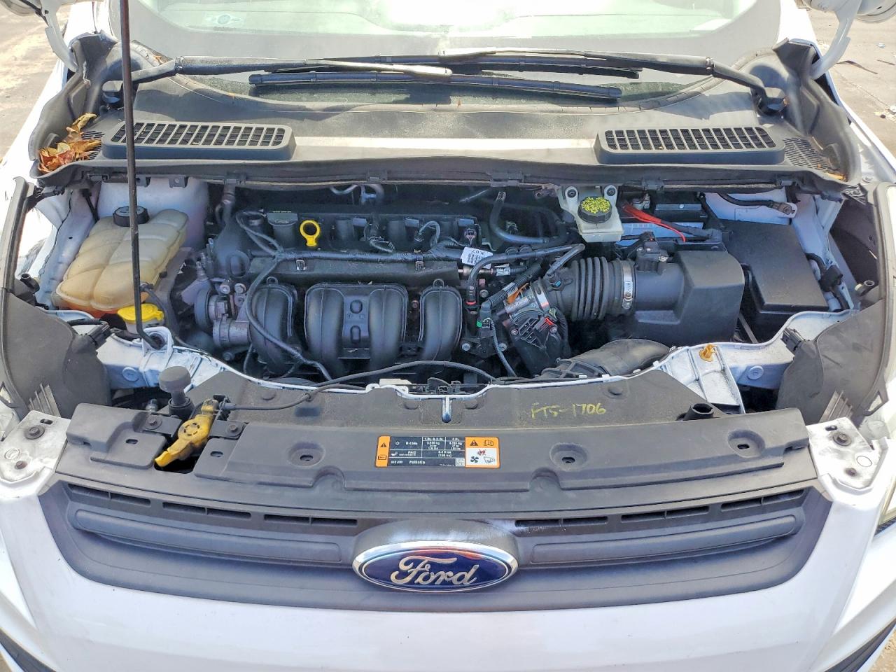 1FMCU0F76FUC28121 · 2015 FORD ESCAPE · 12/13