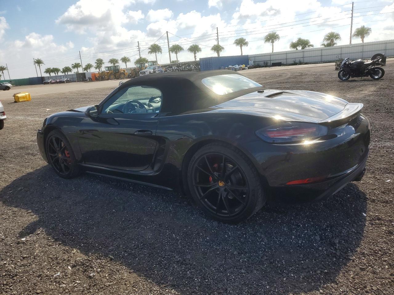 WP0CB2A84MS225121 · 2021 PORSCHE BOXSTER · 2/12