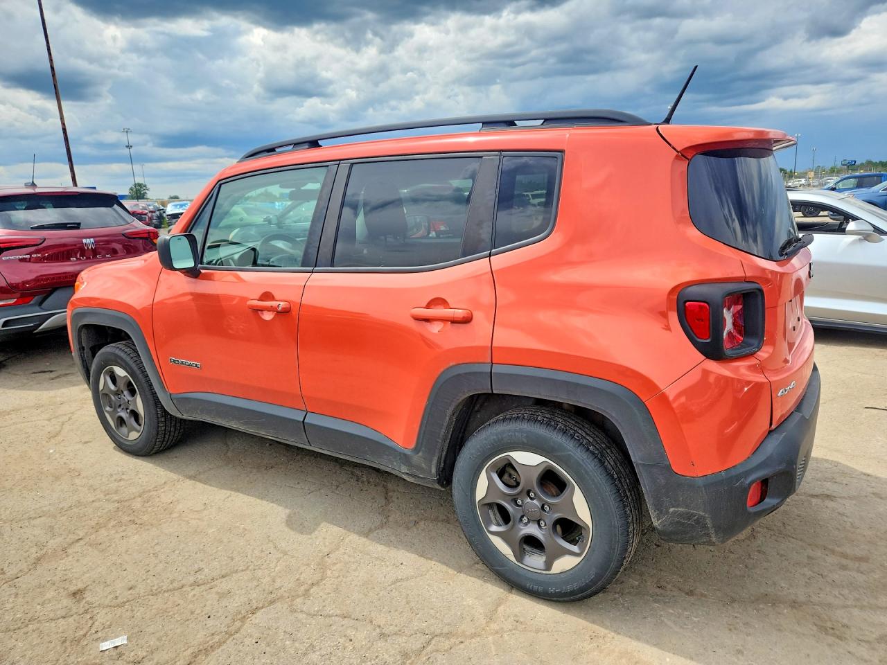 ZACCJBAT4GPE33100 · 2016 JEEP RENEGADE · 2/12