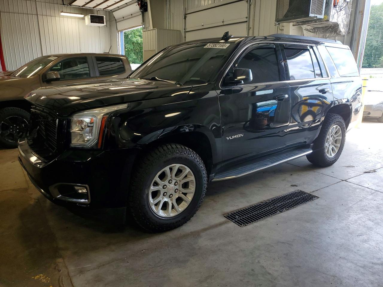 1GKS2BKC4JR132461 · 2018 GMC YUKON