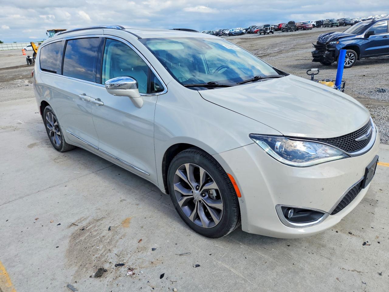 2C4RC1GG4LR103388 · 2020 CHRYSLER PACIFICA · 4/13