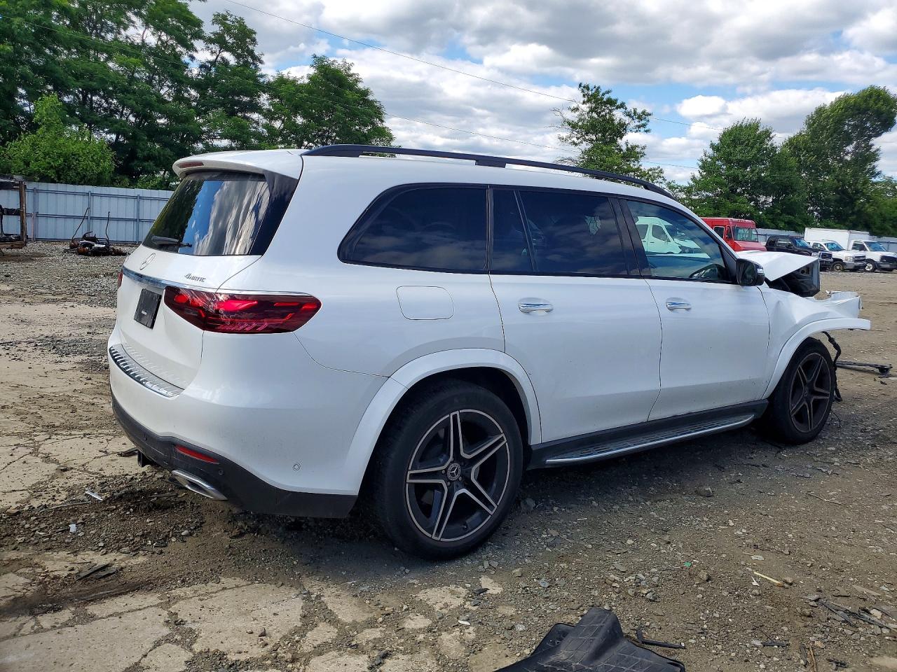 4JGFF5KE4SB359515 · 2025 MERCEDES-BENZ GLS · 3/13