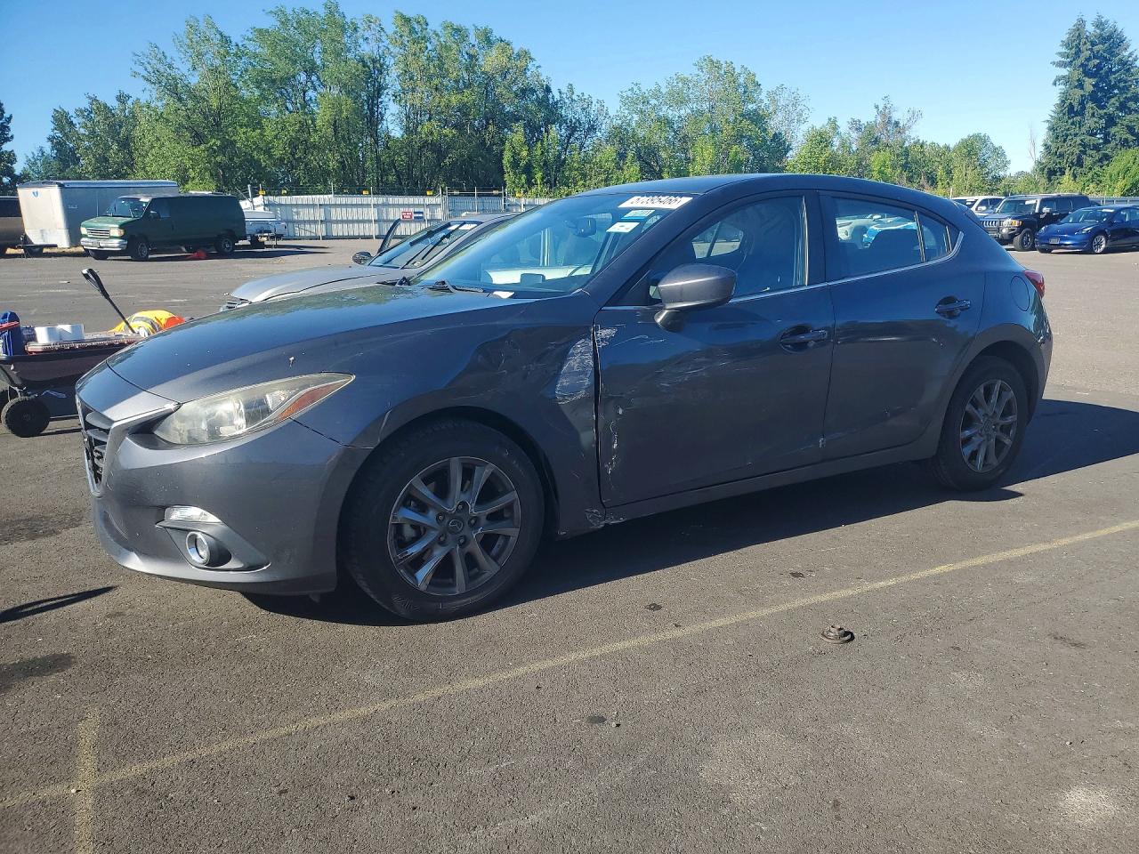 JM1BM1M71E1205385 · 2014 MAZDA 3
