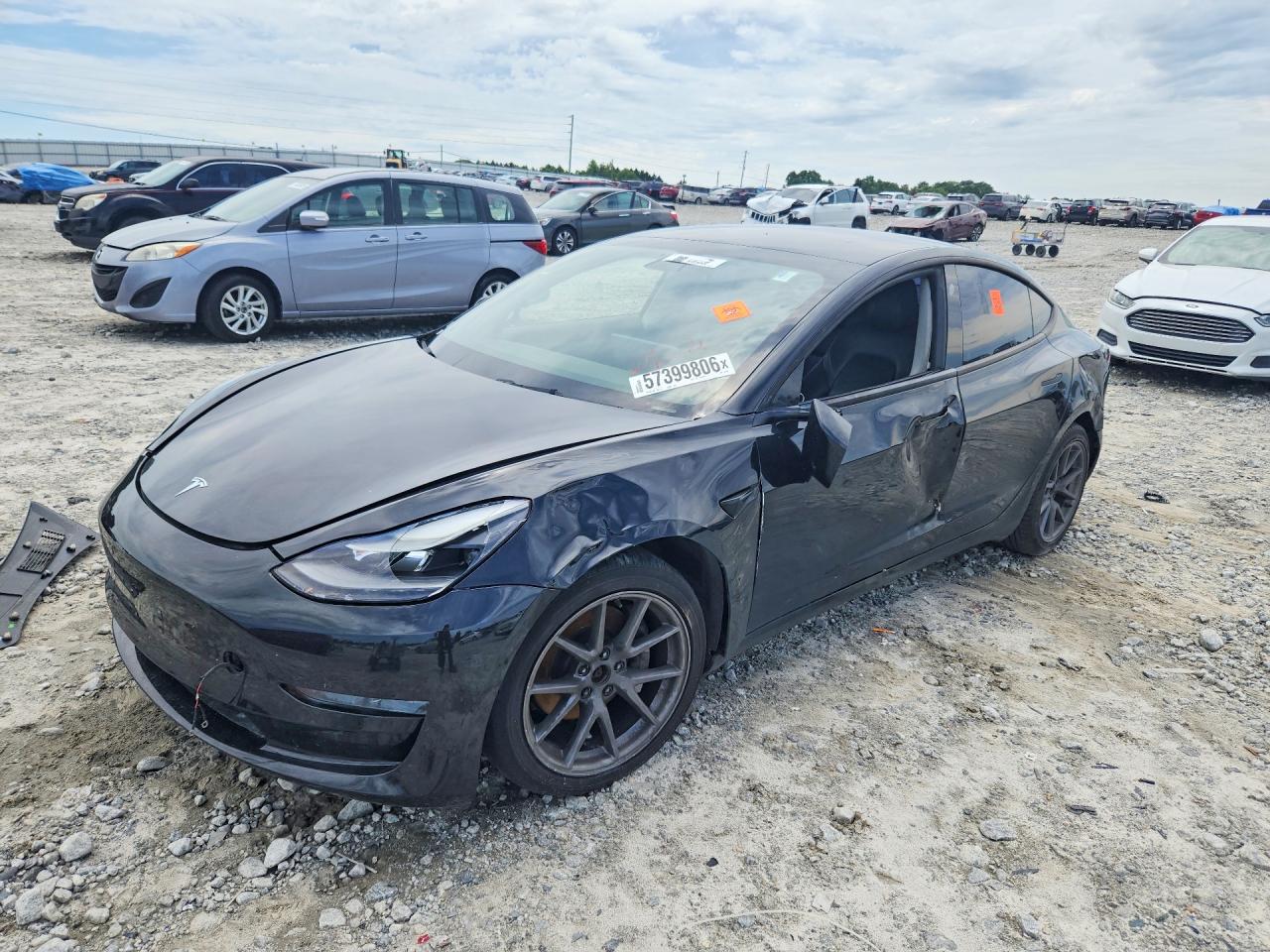 5YJ3E1EB2NF191556 · 2022 TESLA MODEL 3