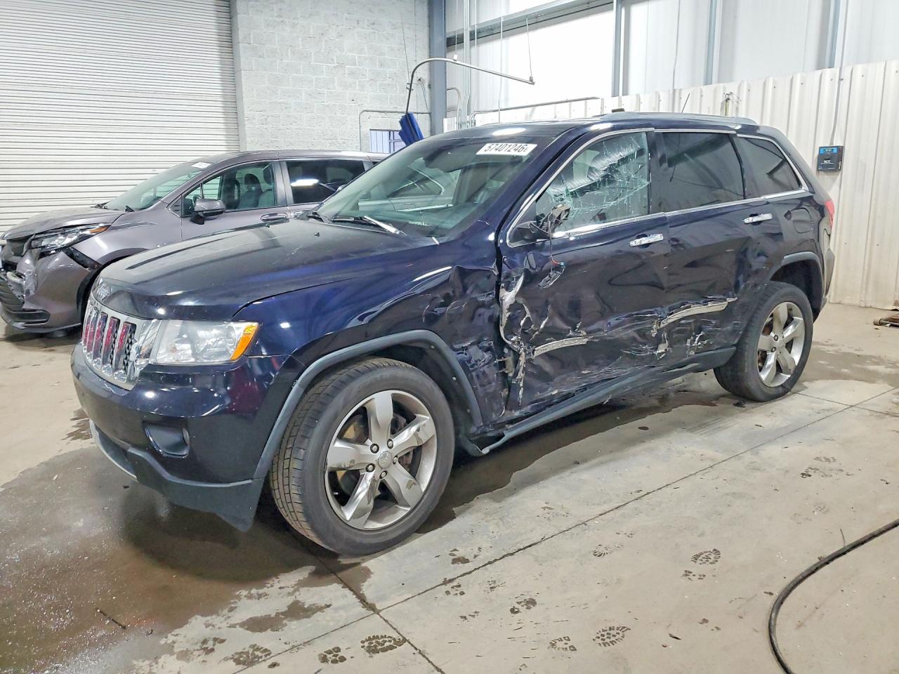 1J4RR6GT0BC584184 · 2011 JEEP GRAND CHEROKEE