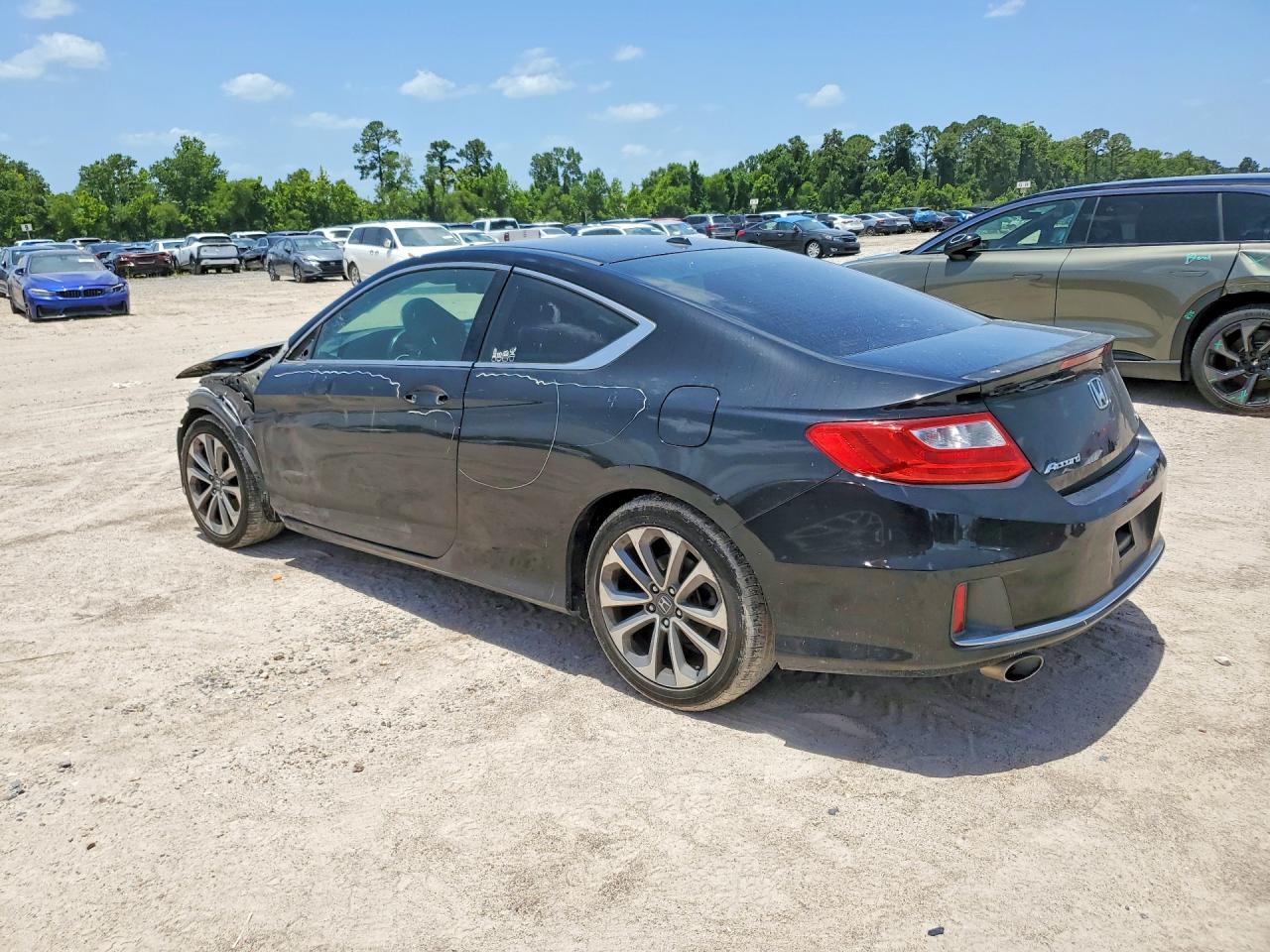 1HGCT2B87FA004828 · 2015 HONDA ACCORD · 2/13