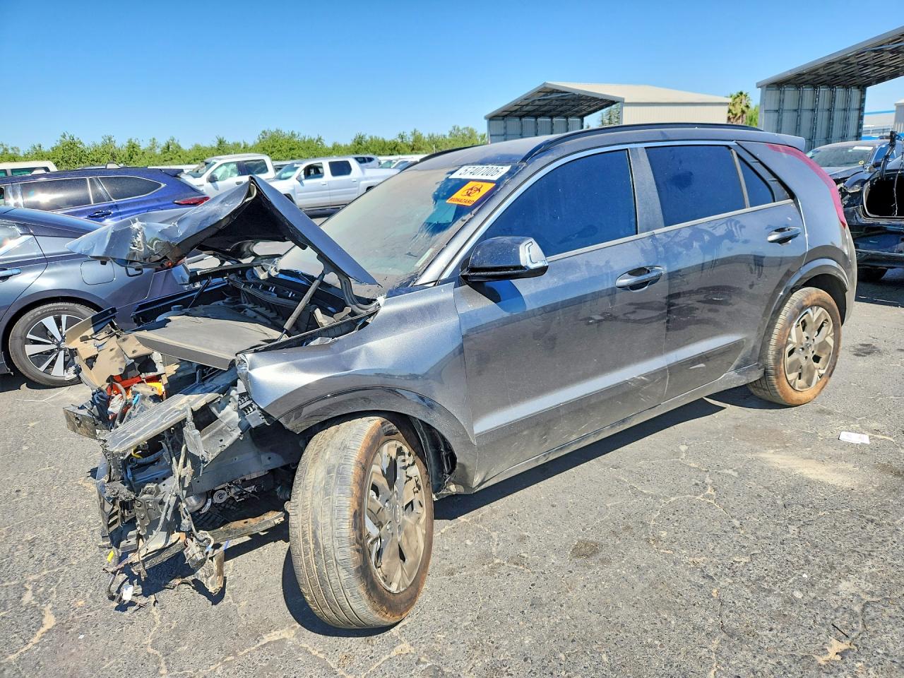 KNDCR3L13S5140834 · 2025 KIA NIRO